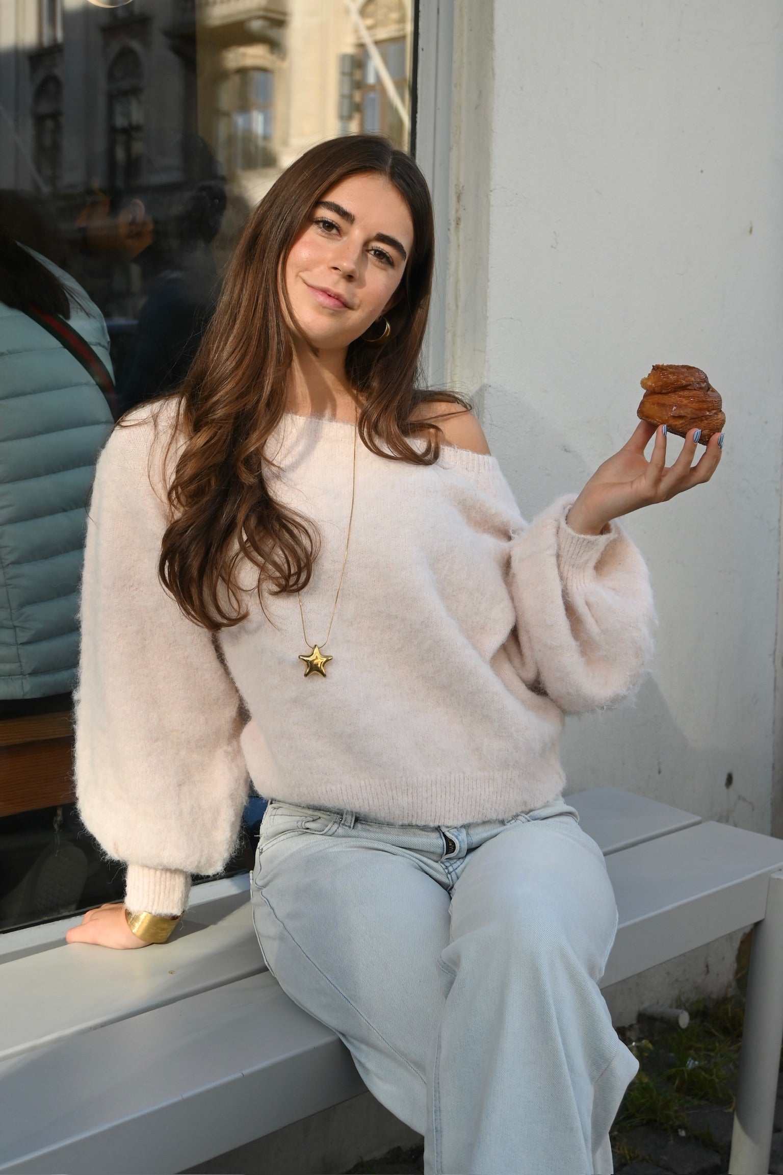 Maira™ | Off shoulder-stickad tröja